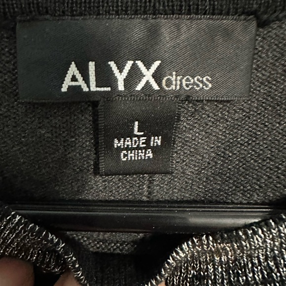 ♥️3 for 25$♥️ 
Alyx Sweater Dress Size Large - Picture 7 of 8